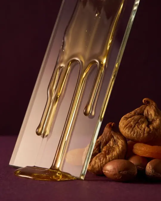 Arganoro Nourishing Facial Oil, texture close-up