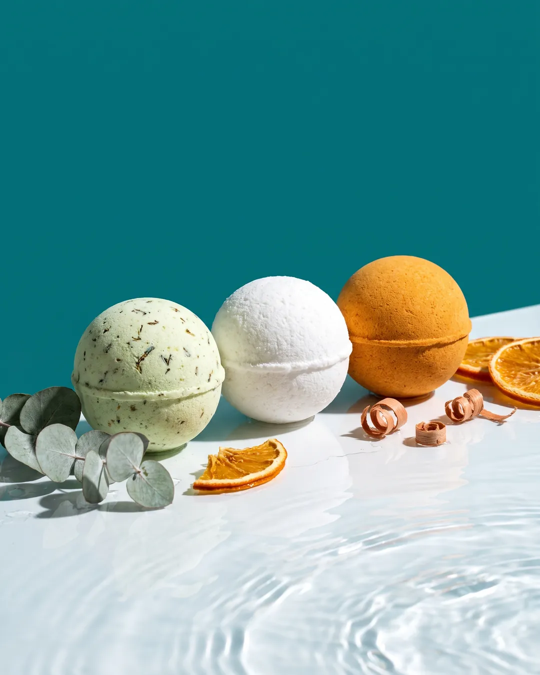 Burbujeo Bath Bomb Set of 3, texture close-up