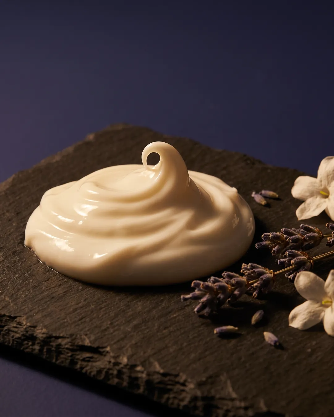 Ceramanta Ceramide Barrier Night Cream, texture close-up